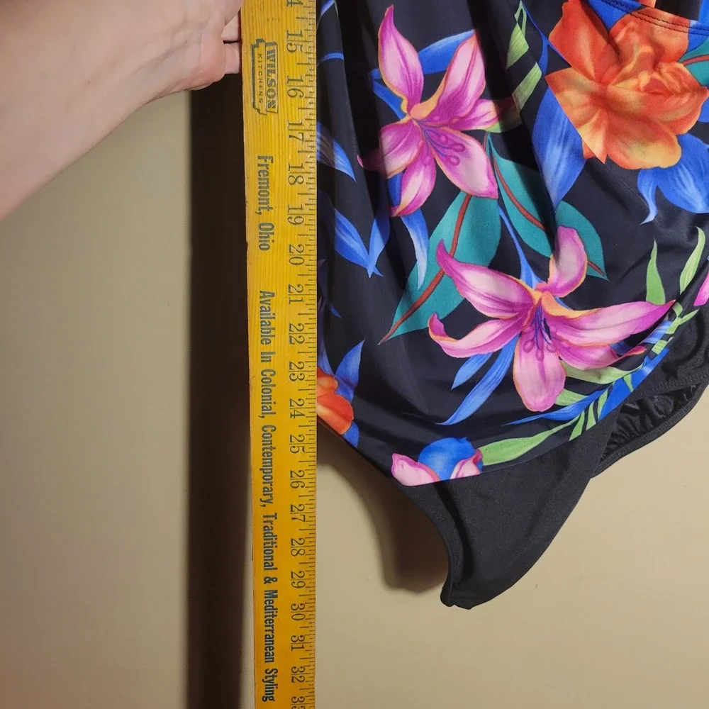 Floral Wrap Front‎ One Piece Swimsuit Black Pink Tropical Ruched V-Neck Medium